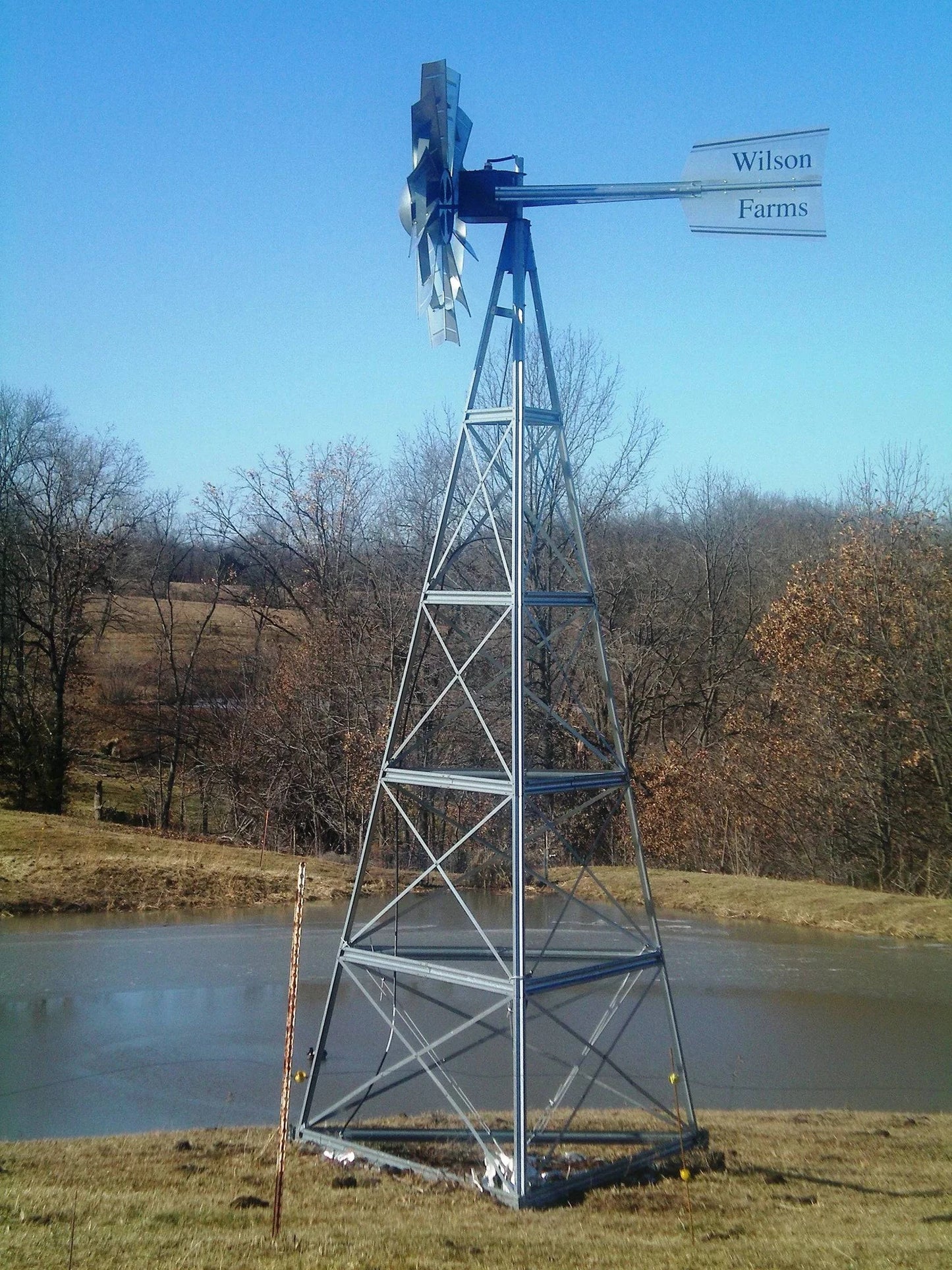 Deluxe Outdoor Water Solutions 3 Legged Windmill Pond Aerator Kit.