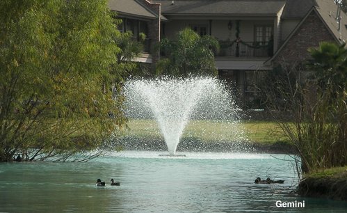 Otterbine Sun Burst Floating Pond Fountain - Living Water Aeration