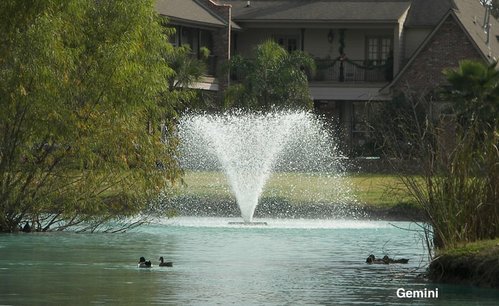 Otterbine Sun Burst Floating Pond Fountain